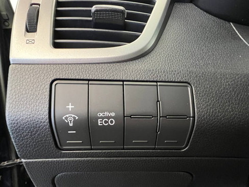 Used 2016 Hyundai Elantra GT image 22