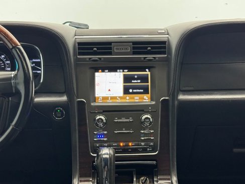 Used 2016 Lincoln Navigator Reserve image 4