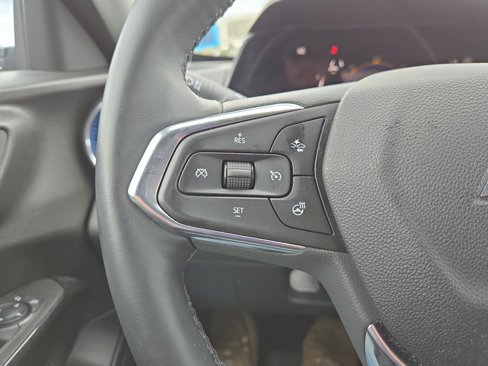 Used 2024 Chevrolet Trax LT w/ Driver Confidence Package image 18