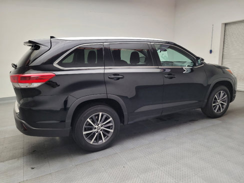 Used 2017 Toyota Highlander XLE image 10