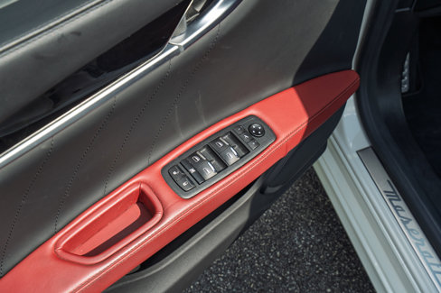 Used 2022 Maserati Ghibli Modena Q4 image 21