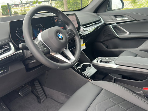 New 2025 BMW X1 xDrive28i w/ Technology Package image 9