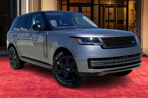 Used 2023 Land Rover Range Rover SE image 2