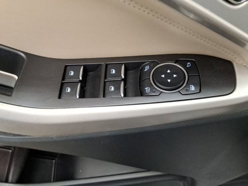 Used 2024 Ford Explorer Limited image 19