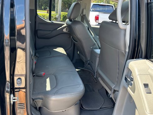 Used 2019 Nissan Frontier SL image 22