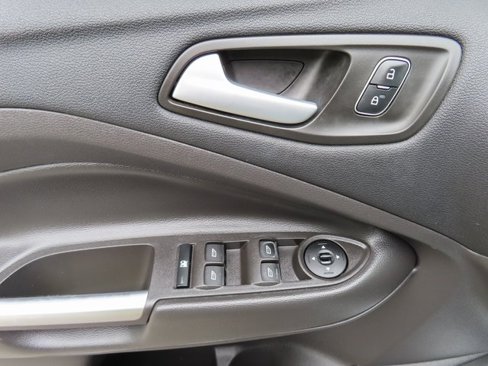 Used 2018 Ford Escape SEL image 25
