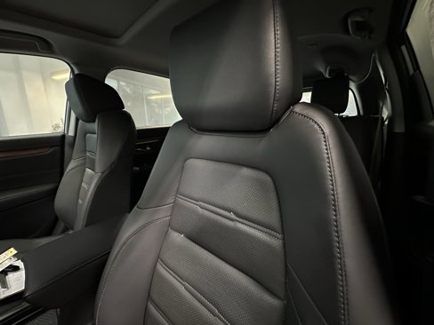 Used 2019 Honda CR-V Touring image 10