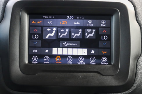 Used 2020 Jeep Renegade Limited image 15