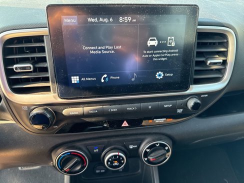Used 2021 Hyundai Venue SE image 23