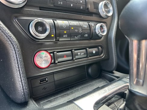 Used 2018 Ford Mustang Coupe image 19