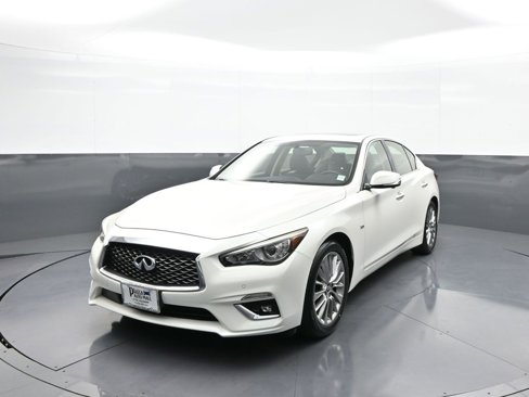 Used 2018 INFINITI Q50 Luxe w/ Essential Package (3.0T Luxe) image 1
