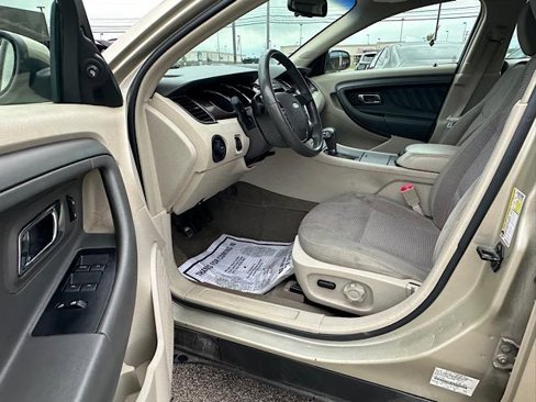 Used 2010 Ford Taurus SEL image 16