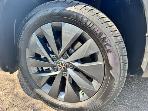 Certified 2024 Volkswagen Taos S image 23