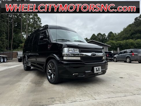 Used 2024 Chevrolet Express 2500 image 1