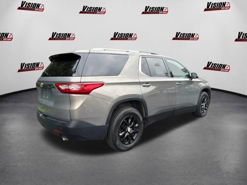 Used 2018 Chevrolet Traverse LT image 5