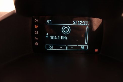 Used 2015 Ford Fiesta S image 4