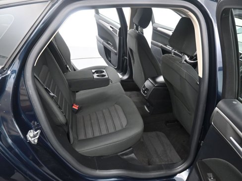 Used 2020 Ford Fusion SE image 12