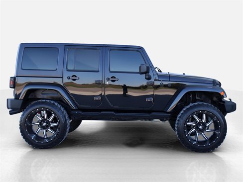 Used 2017 Jeep Wrangler Unlimited Sahara w/ Connectivity Group image 9