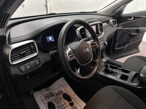 Used 2020 Kia Sorento LX image 15