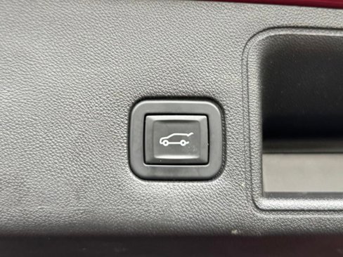 Used 2019 GMC Terrain SLT w/ Preferred Package image 18