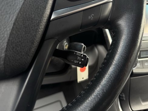 Used 2016 Toyota Camry XLE image 24