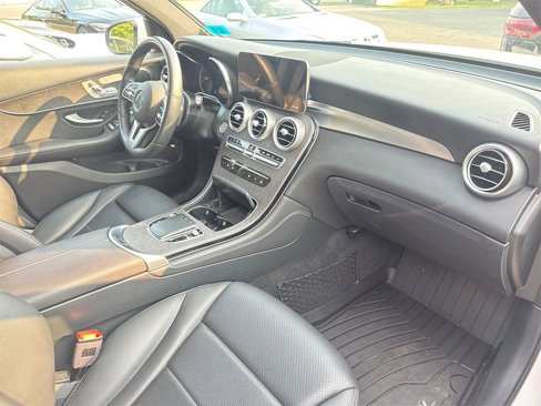 Certified 2020 Mercedes-Benz GLC 300 4MATIC image 24