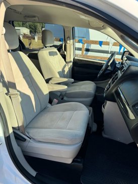 Used 2016 Dodge Grand Caravan SE w/ Quick Order Package 29E SE image 7