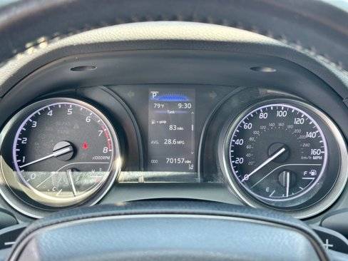 Used 2022 Toyota Camry SE image 17