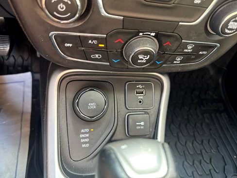 Used 2019 Jeep Compass Latitude image 20