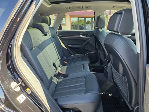 Certified 2025 Audi Q5 2.0T Premium image 14