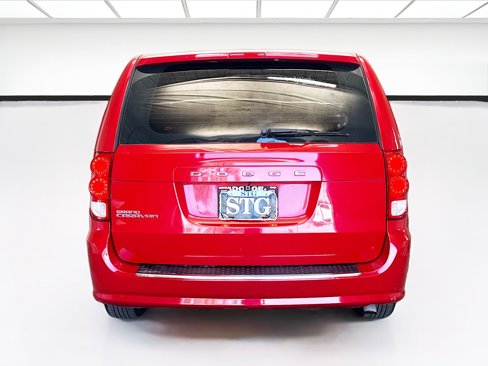 Used 2016 Dodge Grand Caravan American Value Package w/ UConnect Hands-Free Group image 5