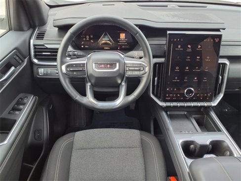 Used 2025 GMC Acadia Elevation image 9