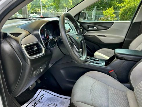 Used 2019 Chevrolet Equinox LT image 6