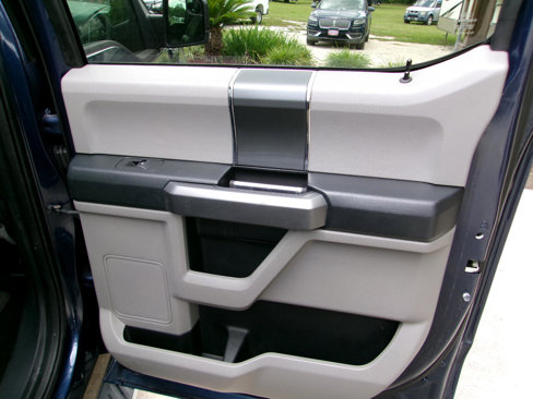 Used 2015 Ford F150 XLT w/ Equipment Group 301A Mid image 29