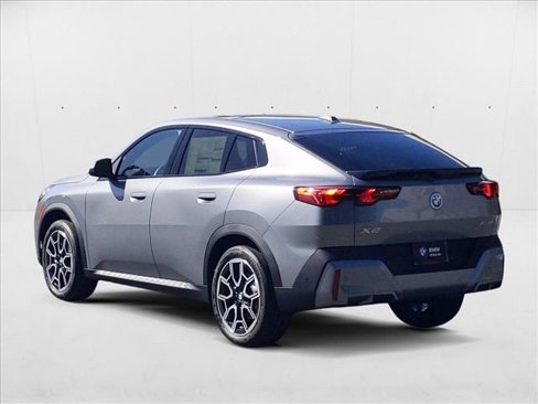 Used 2025 BMW X2 xDrive28i w/ Technology Package image 9