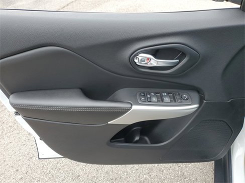Certified 2022 Jeep Cherokee Latitude image 14
