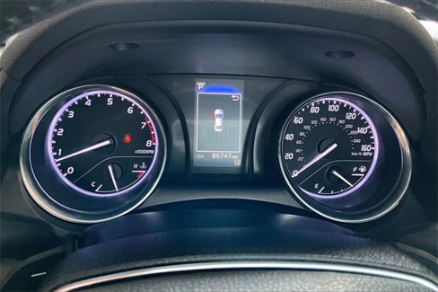 Used 2019 Toyota Camry SE image 23