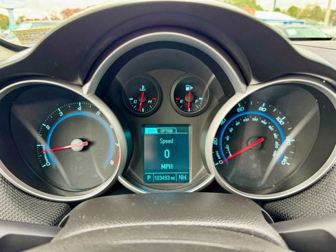 Used 2014 Chevrolet Cruze LT image 24