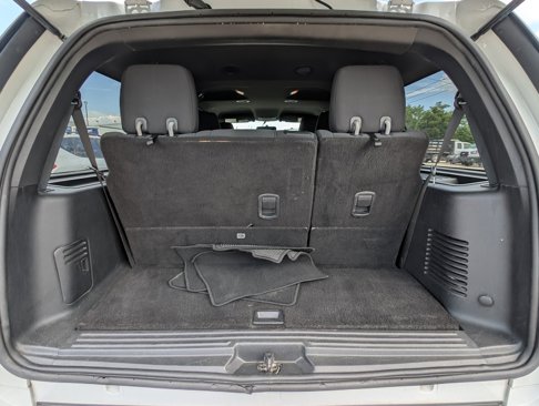 Used 2017 Ford Expedition XLT image 23