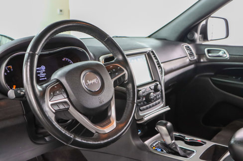 Used 2018 Jeep Grand Cherokee Altitude image 22
