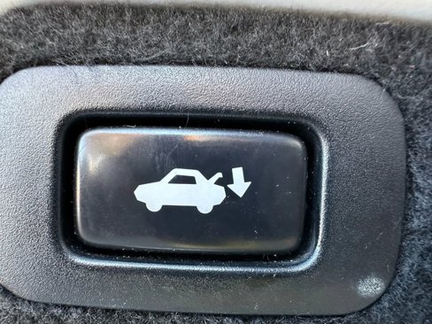 Used 2011 Lexus LS 460 image 27