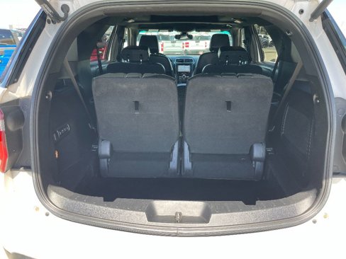 Used 2017 Ford Explorer Platinum image 33