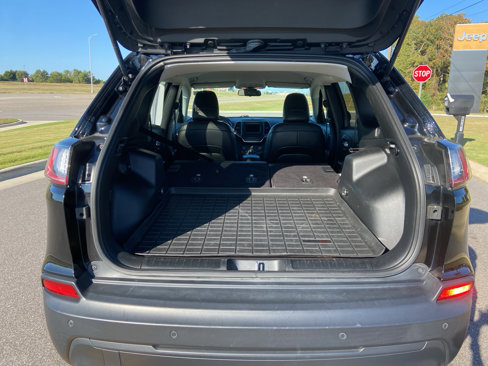 Used 2020 Jeep Cherokee Latitude Plus image 35