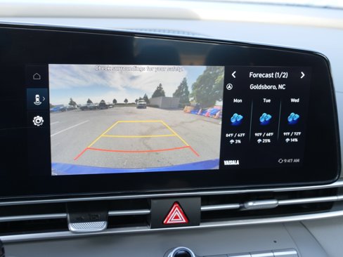 Certified 2023 Hyundai Elantra SEL w/ Convenience Package image 27