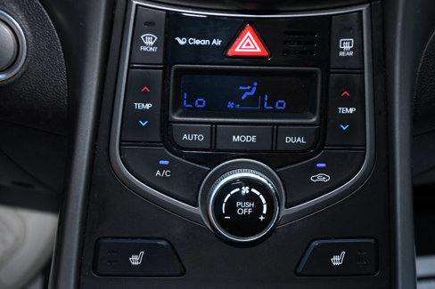 Used 2016 Hyundai Elantra Limited w/ Option Group 04 image 37
