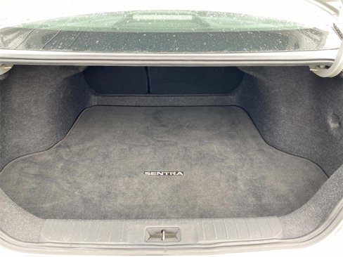 Used 2022 Nissan Sentra SV image 12