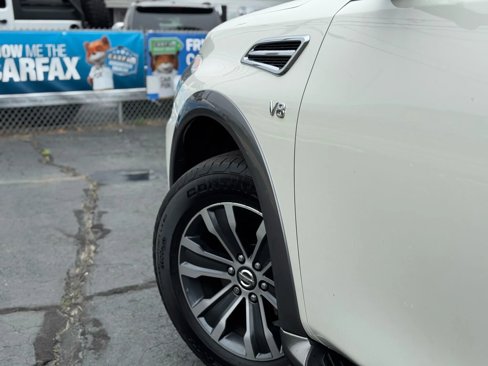 Used 2017 Nissan Armada SL image 11