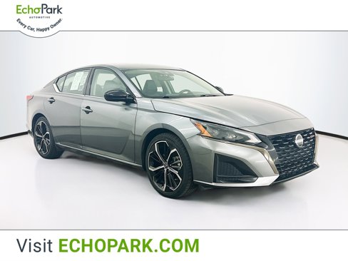 Used 2023 Nissan Altima 2.5 SR image 1