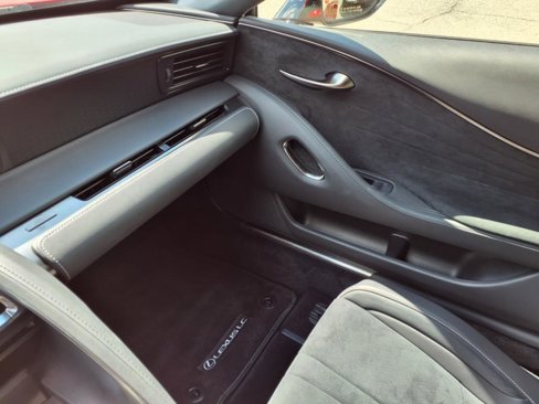 Used 2018 Lexus LC 500 Coupe image 21