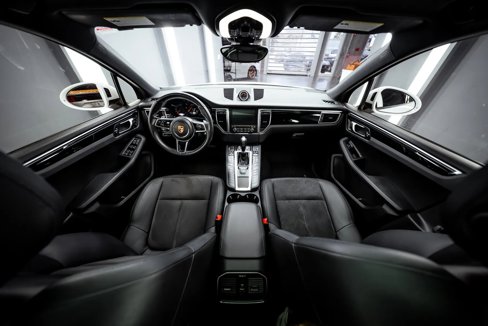 Used 2017 Porsche Macan image 2